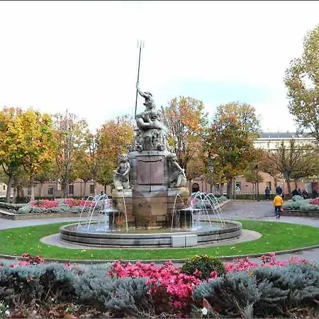 Apartman Beautiful With Wifi Vut-le-339